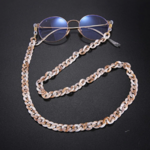 Cadena acrílica "TRENZA" para lentes de sol o lectura.