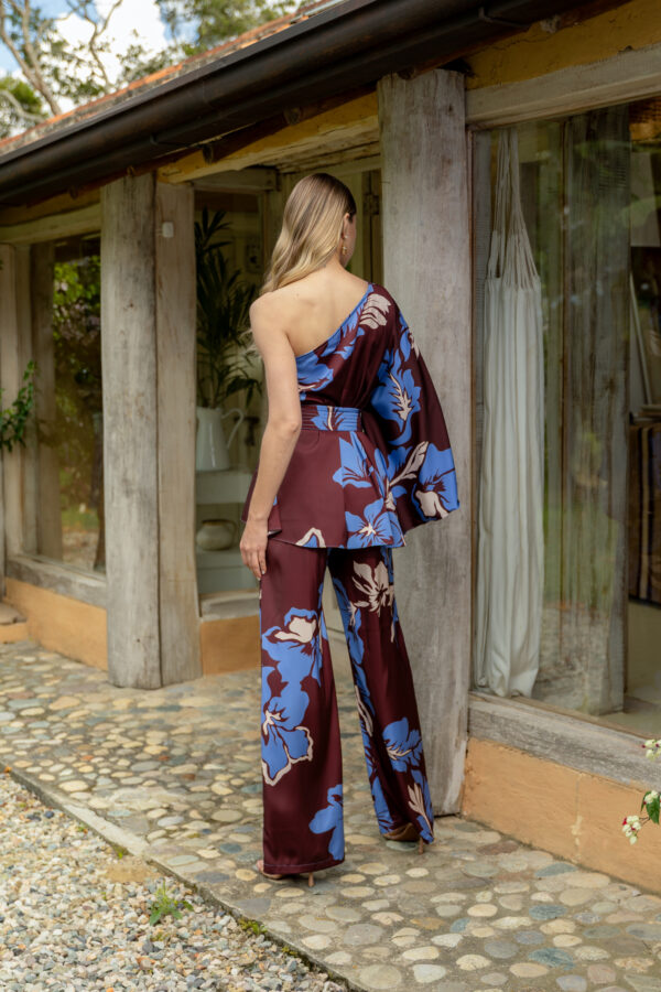 Set Vivian de pantalón y One Shoulder Top