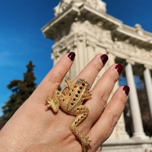 Anillo Rana Pata Estirada