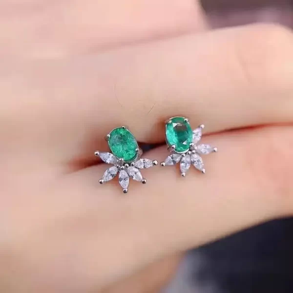Aretes Chicos Esmeralda Brillante Aretes Chicos Esmeralda Brillante