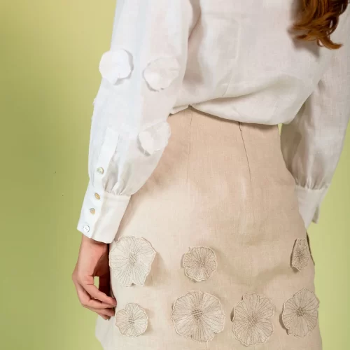 Falda Flor Beige Corta