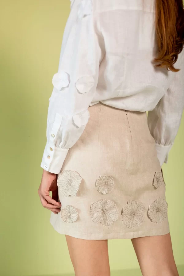 Falda Flor Beige Corta Falda Flor Beige Corta