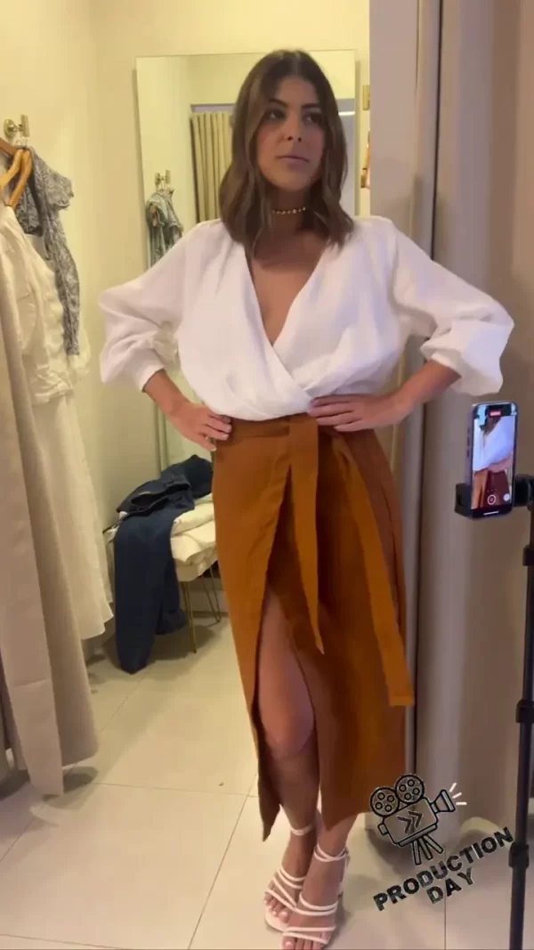 Falda Rostrata Cruzada