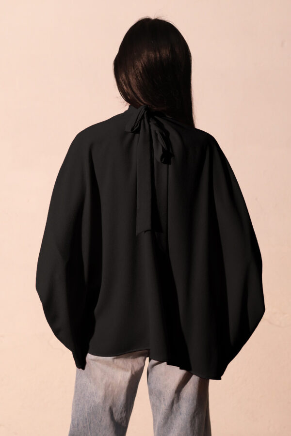 Blusa Caftan manga corta en negro