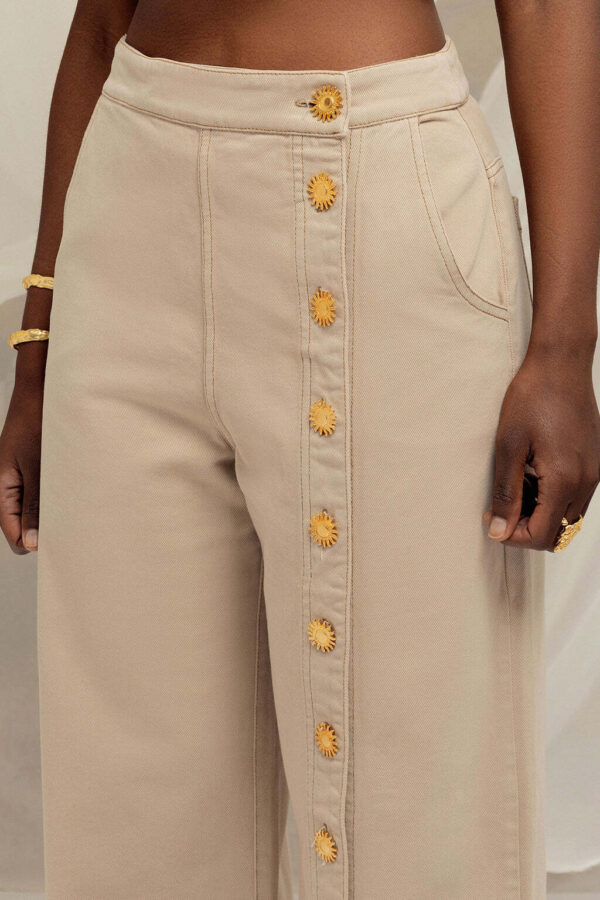 Jeans Celestina Capri, beige con botones