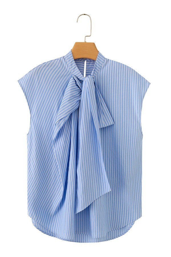 56ccb1c9-2c89-4816-ba6f-41dd13130387 Blusa rayitas de lazo celeste